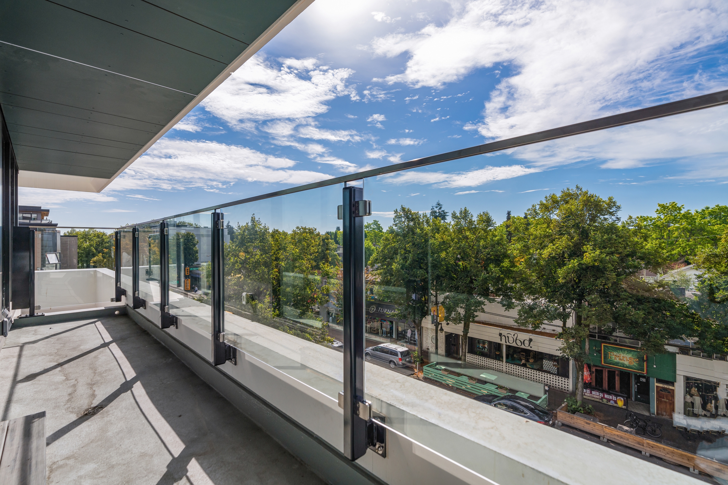 4184 investments 403 3137 west broadway vancouver bc 30 y Tt Be Kg