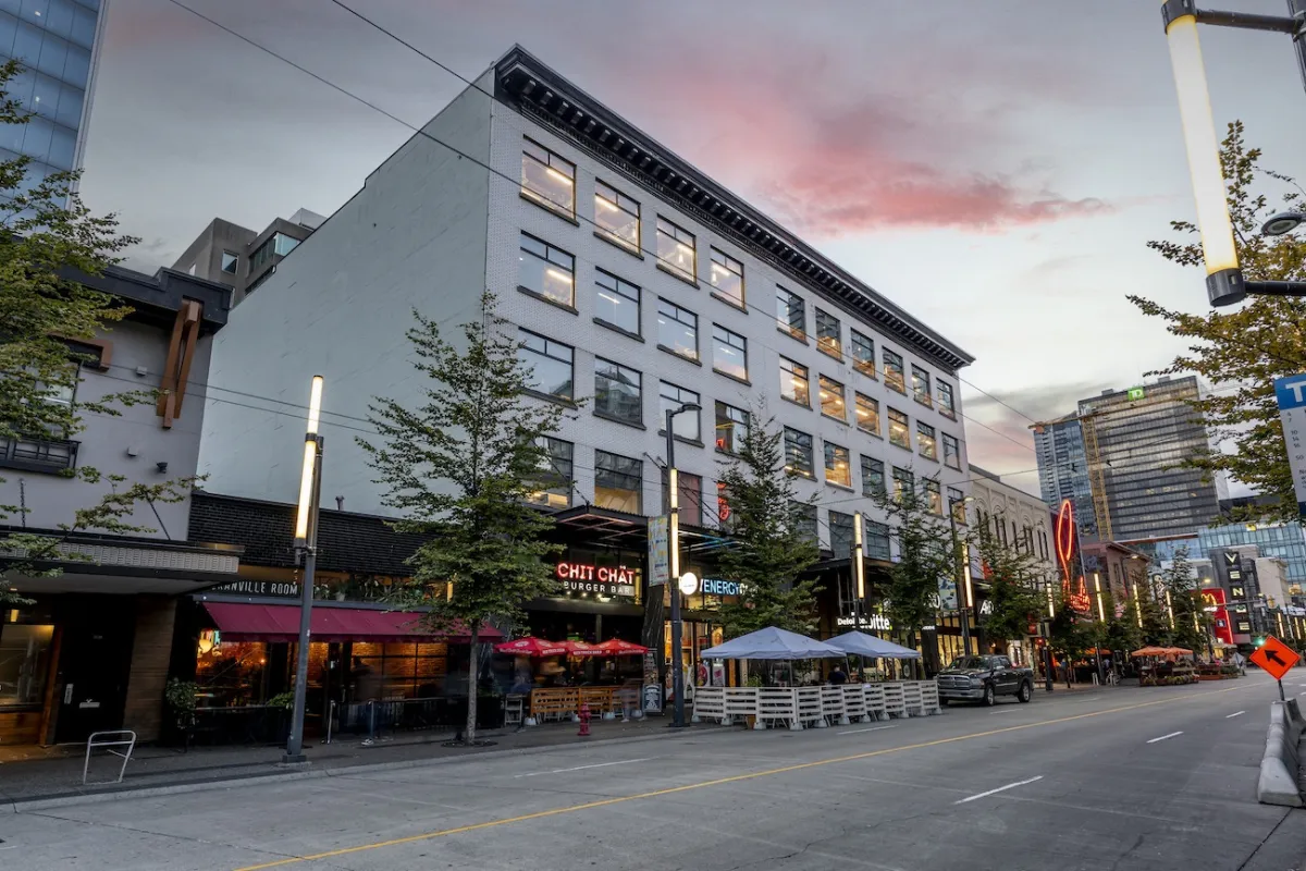 929 Granville20 PRINT exterior